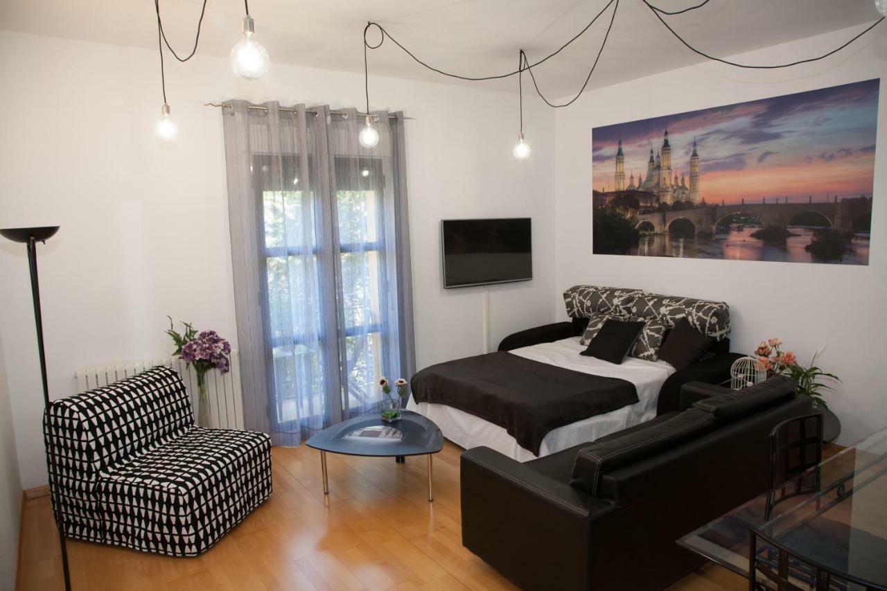 Dean Dos Catedrales Apartment Zaragoza Exterior photo